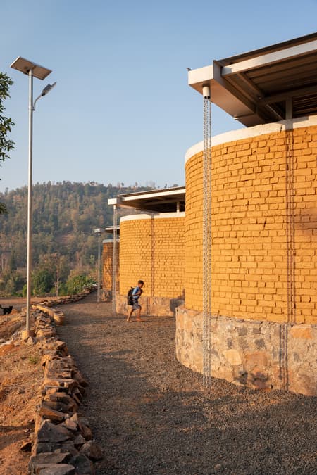 Hiwali School